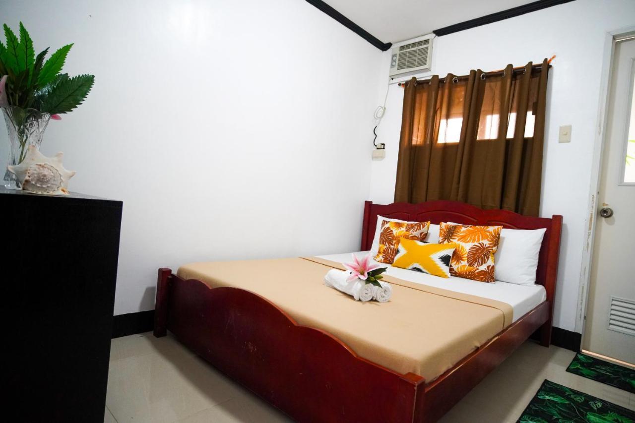 Amparo'S Tourist Inn - โกรอน ภายนอก รูปภาพ
