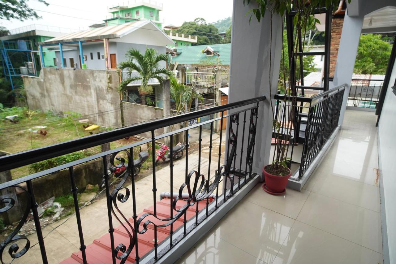 Amparo'S Tourist Inn - โกรอน ภายนอก รูปภาพ