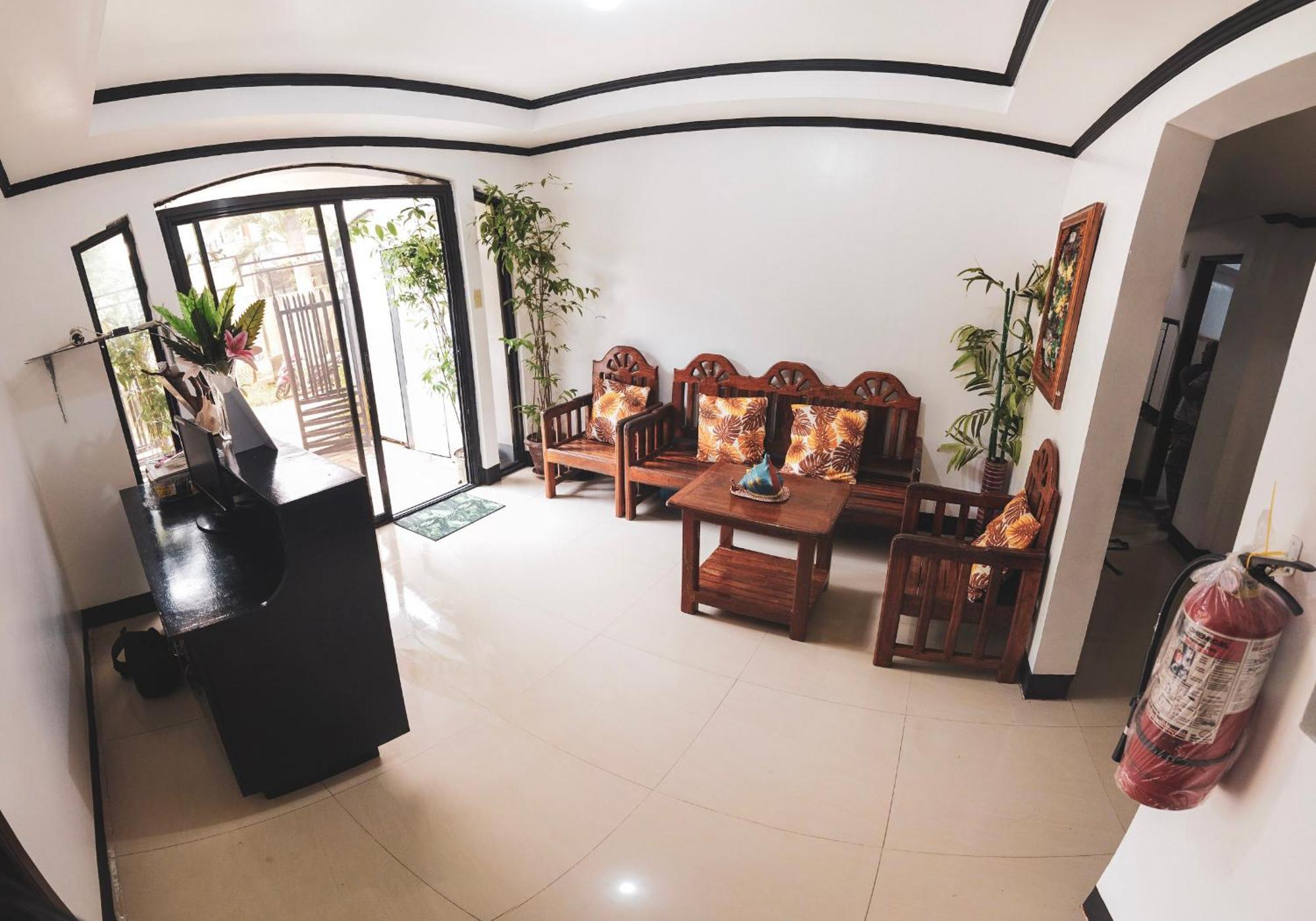 Amparo'S Tourist Inn - โกรอน ภายนอก รูปภาพ