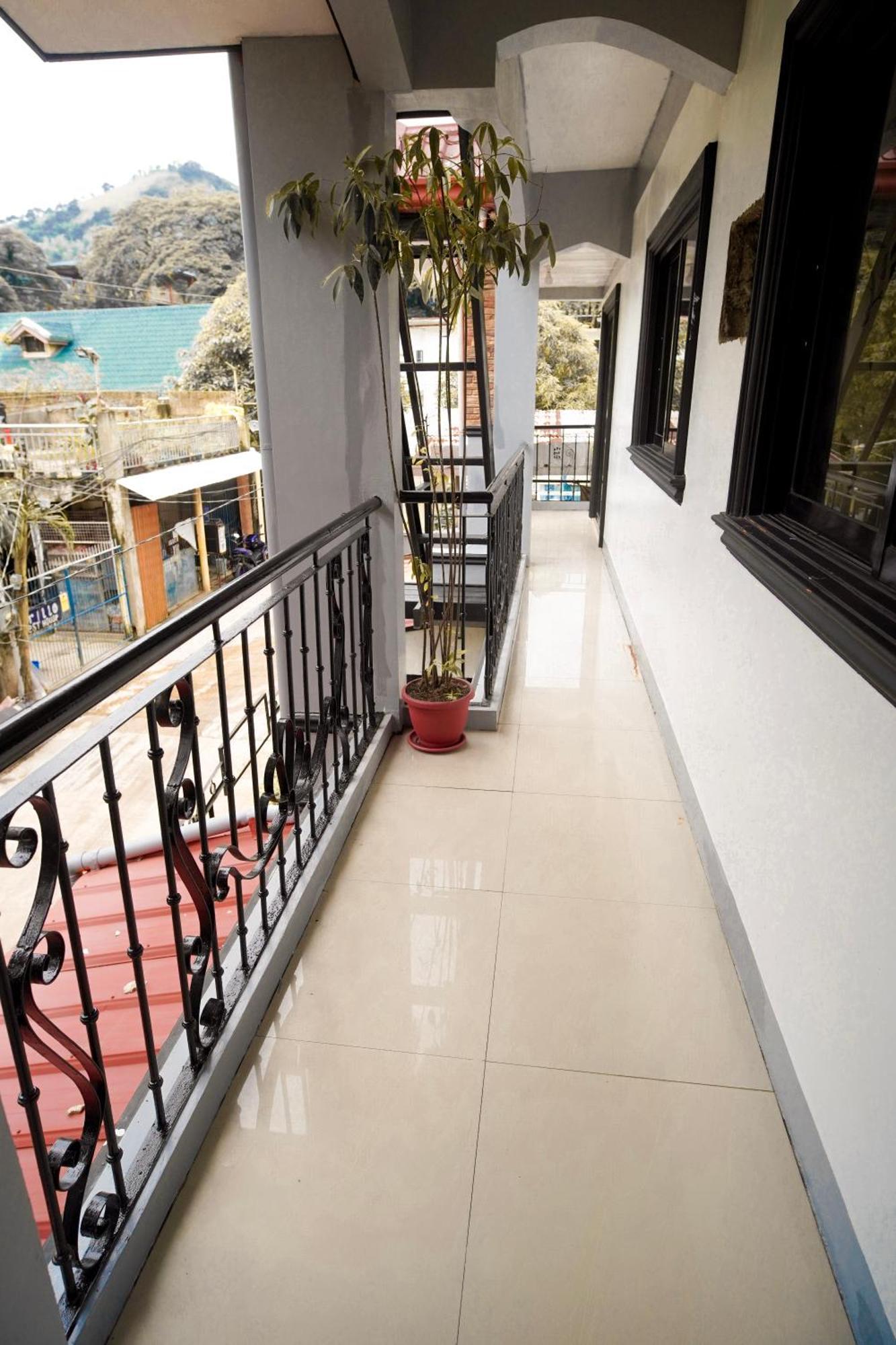 Amparo'S Tourist Inn - โกรอน ภายนอก รูปภาพ
