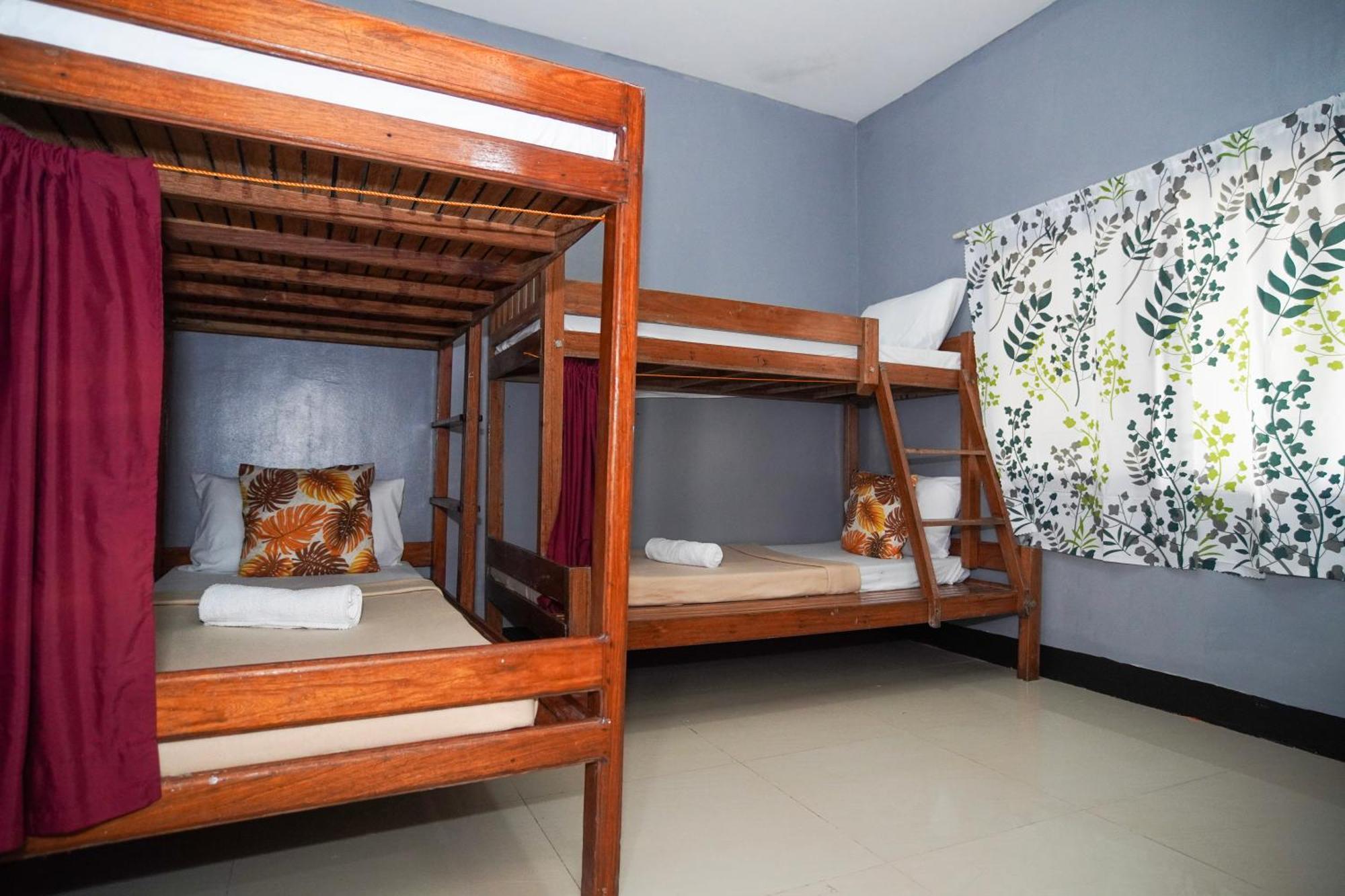 Amparo'S Tourist Inn - โกรอน ภายนอก รูปภาพ